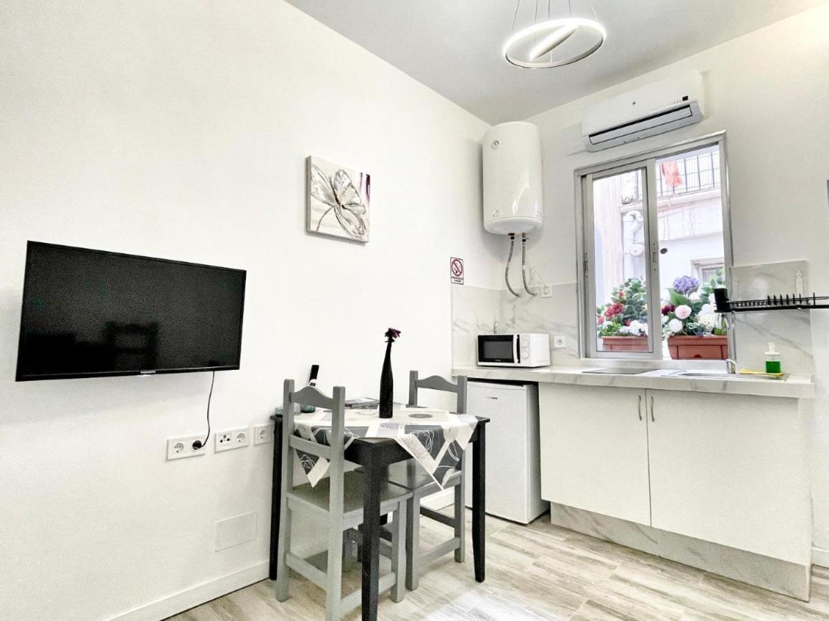 Sol Apartamentos Centro Historico Μάλαγα Εξωτερικό φωτογραφία